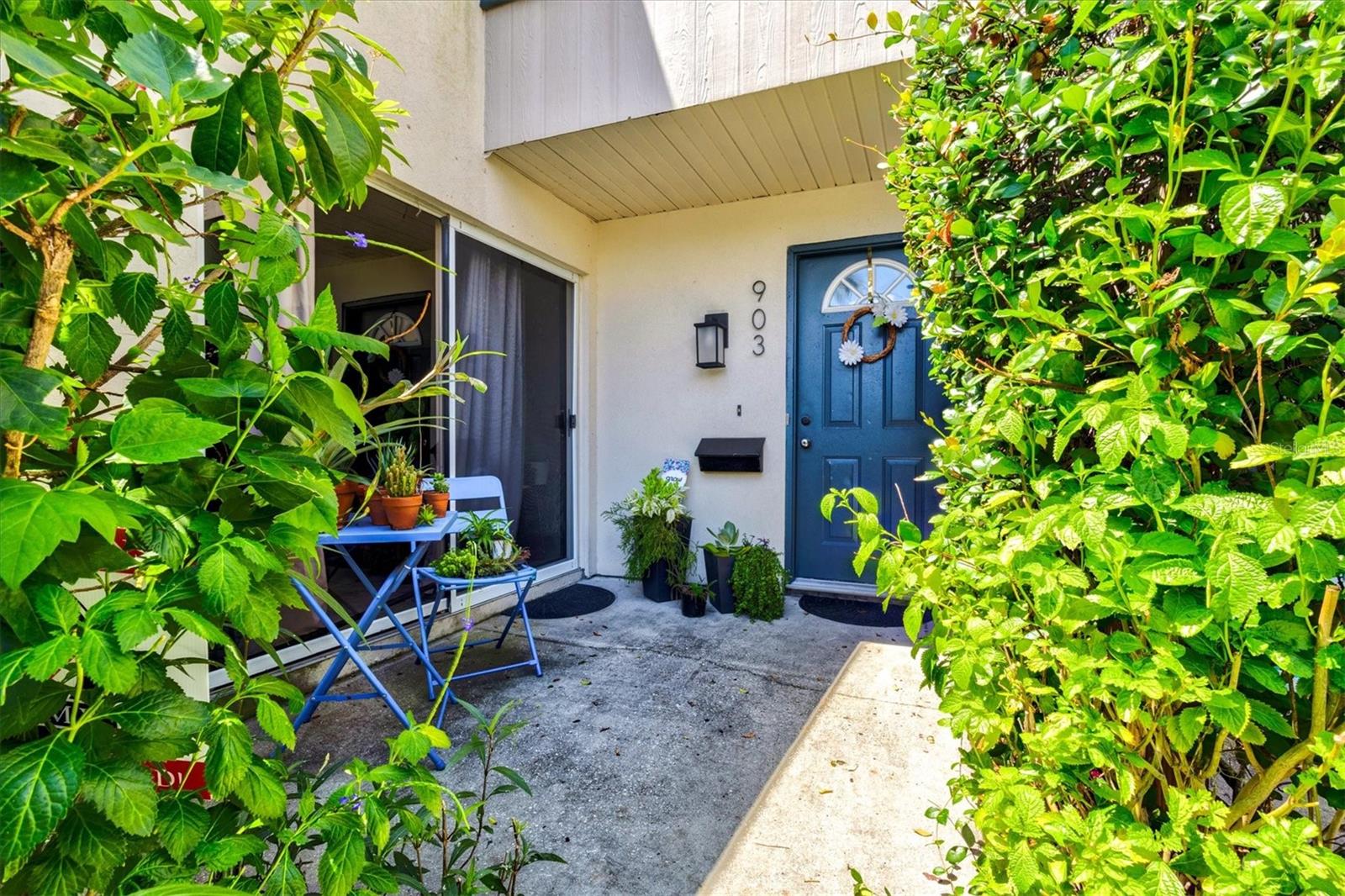 903 BYRON LN — photo 2