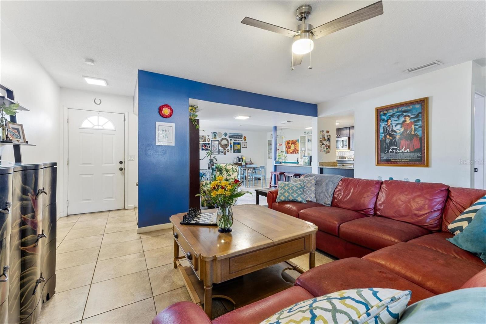 903 BYRON LN — photo 9