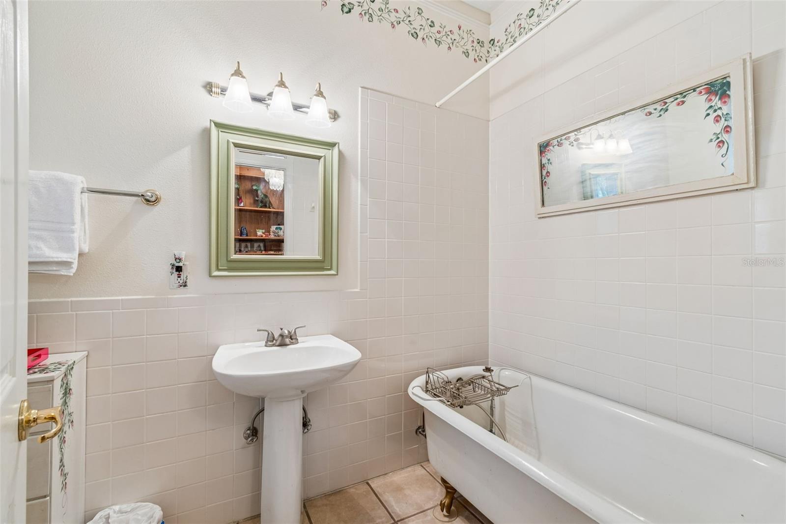 21835 VALHALLA WAY — photo 26