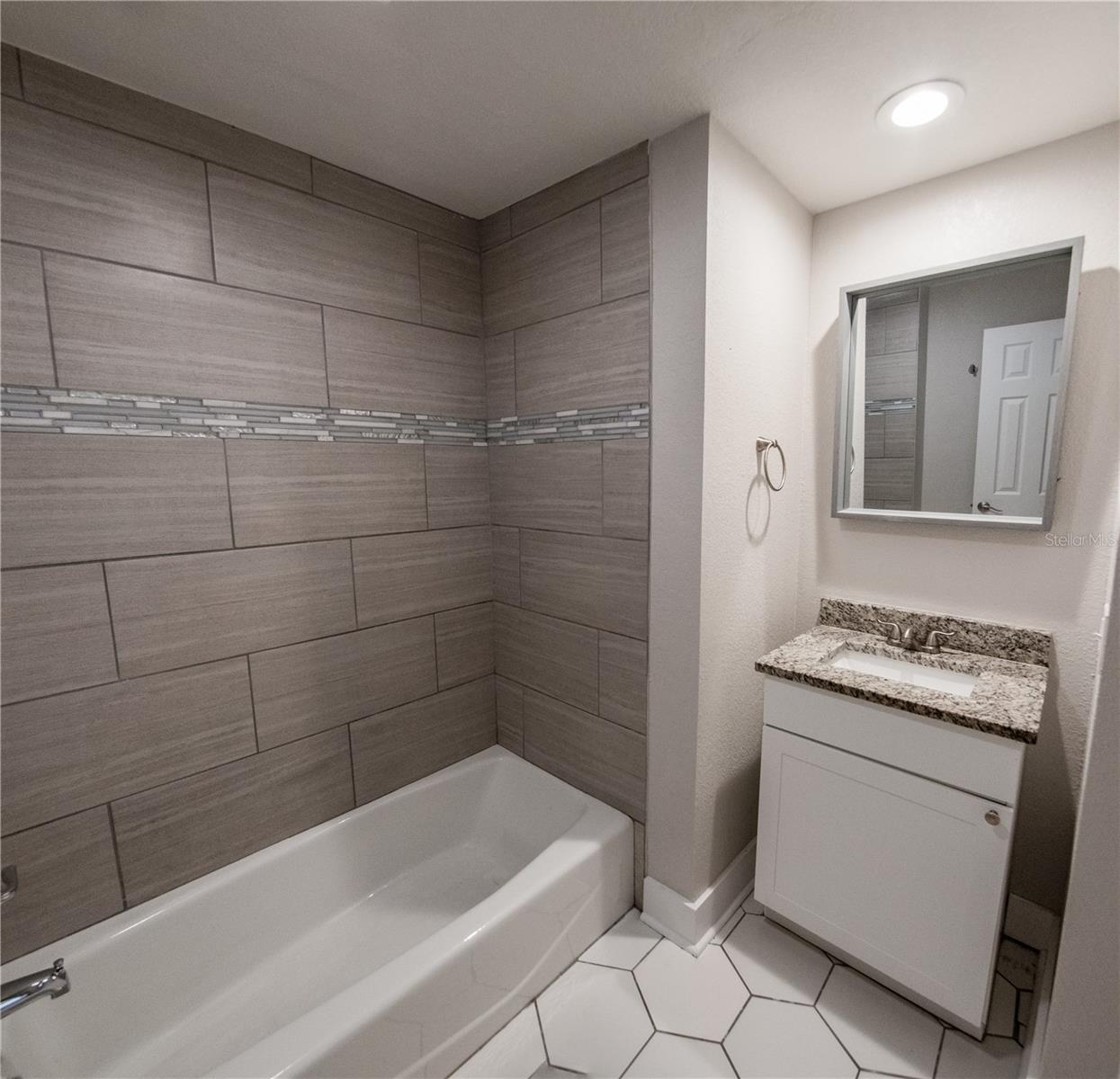 4710 W PRICE AVE — photo 35