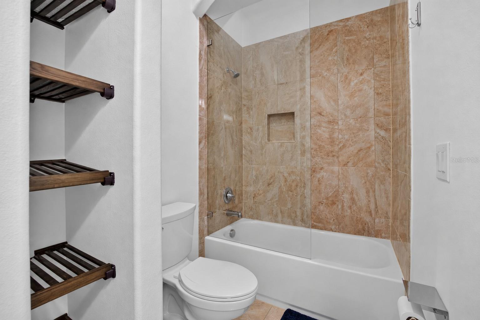 8467 DUNHAM STATION DR — photo 47