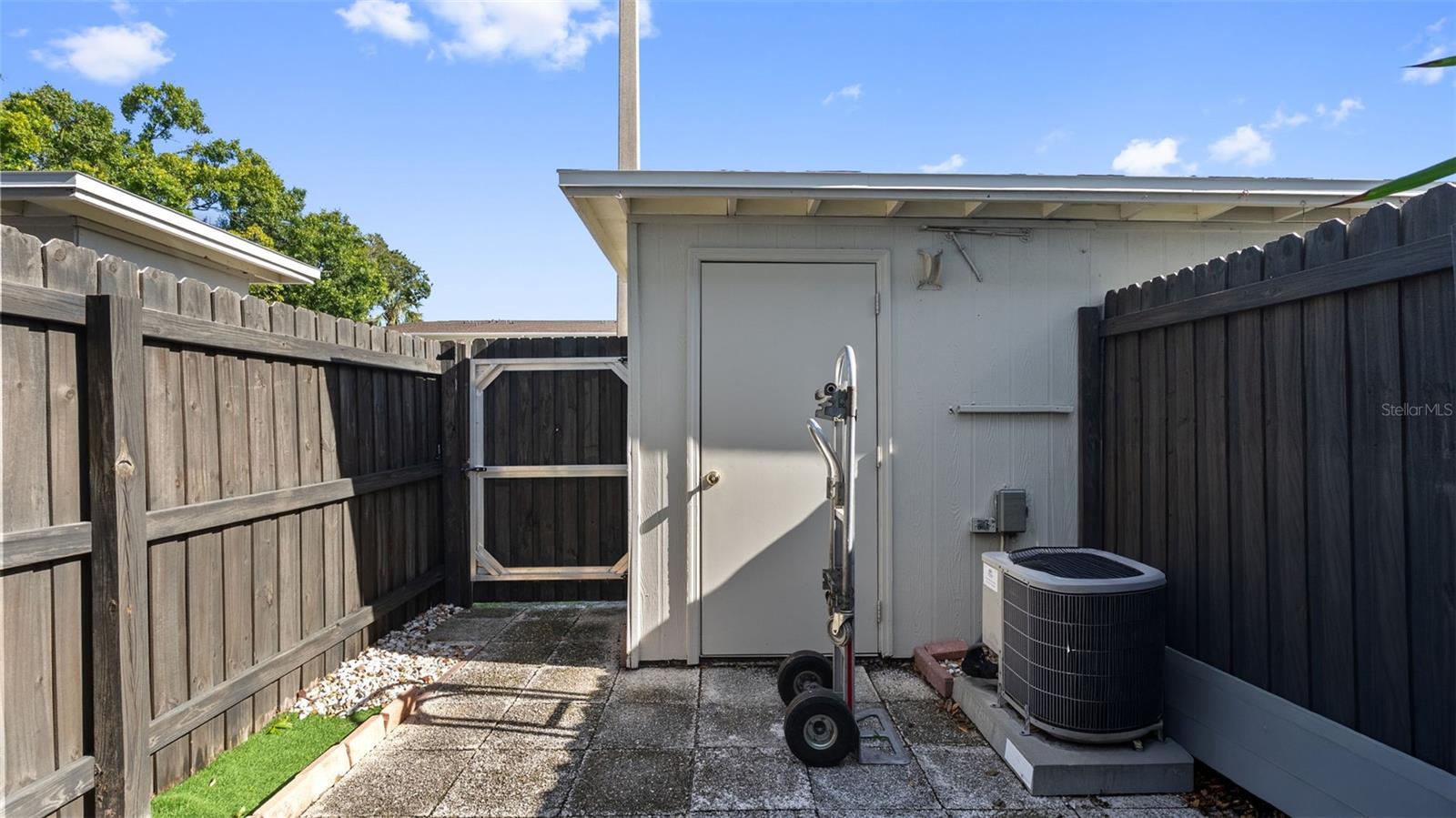 4227 LA PALMA CT — photo 18