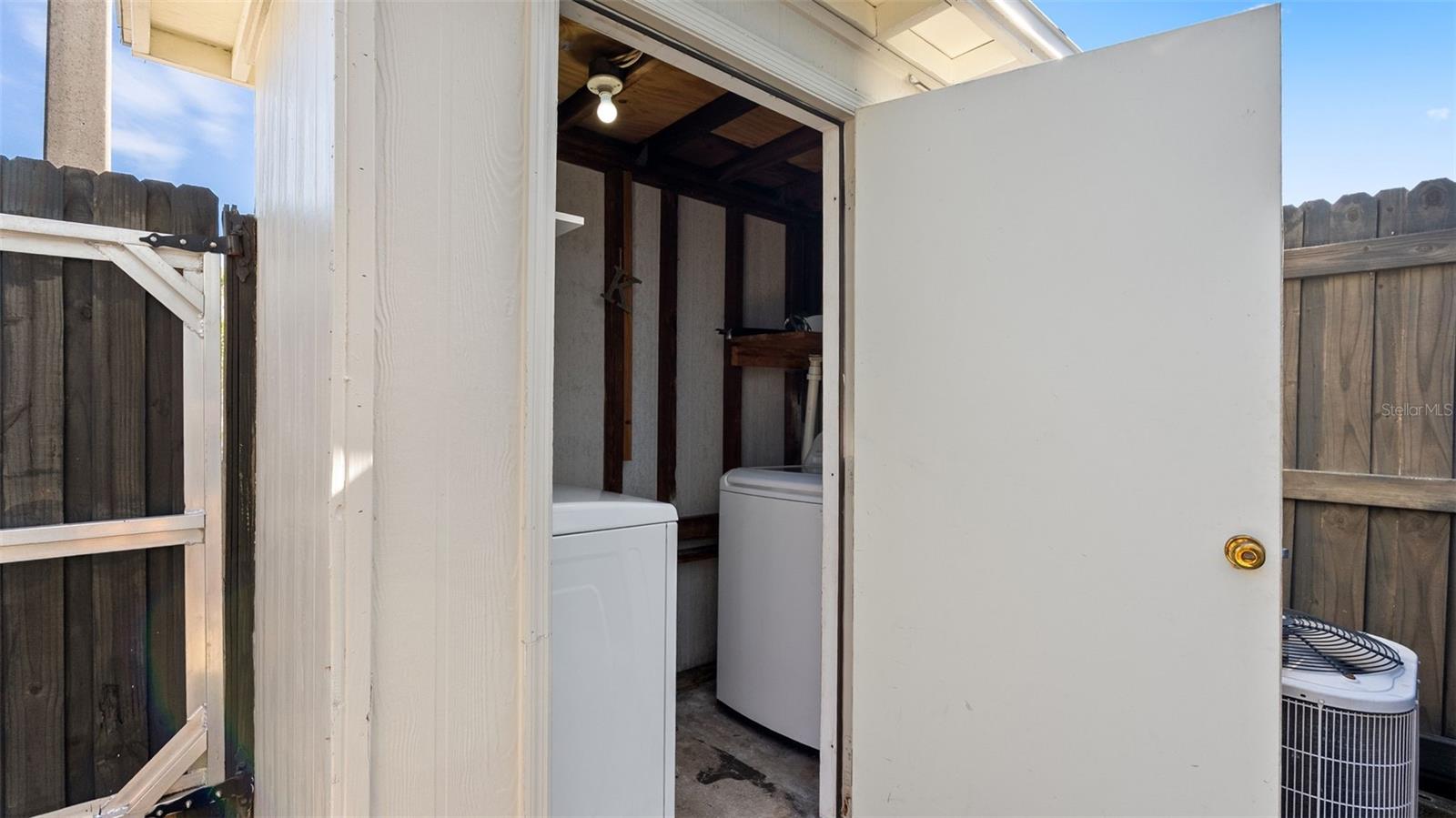 4227 LA PALMA CT — photo 16