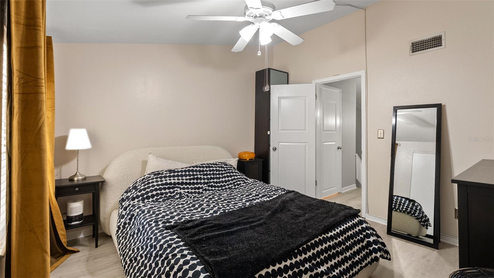 4227 LA PALMA CT — photo 14