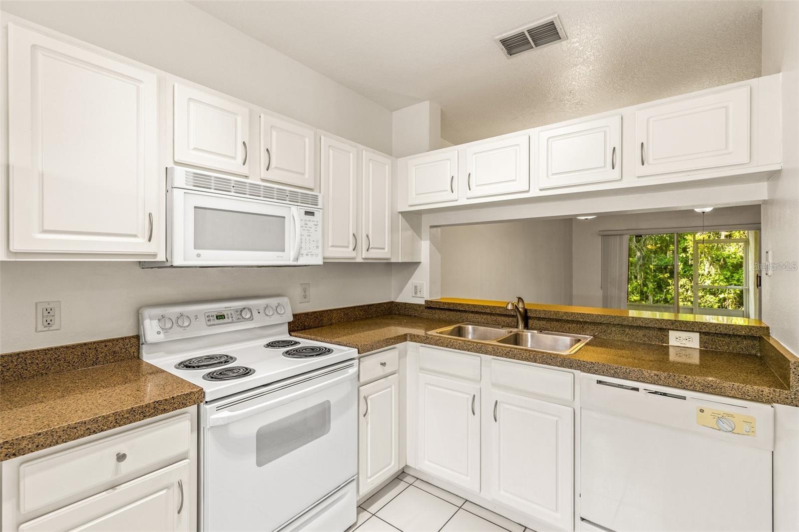 1237 KENNEWICK CT — photo 11