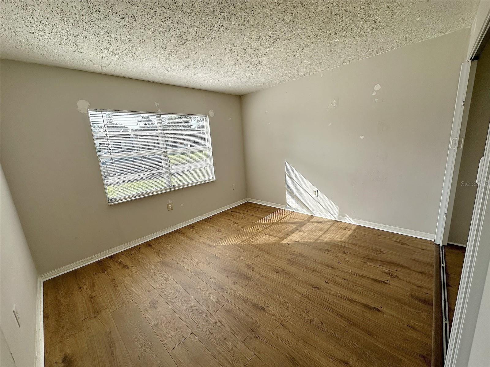 1279 MISSION HILLS BLVD — photo 7