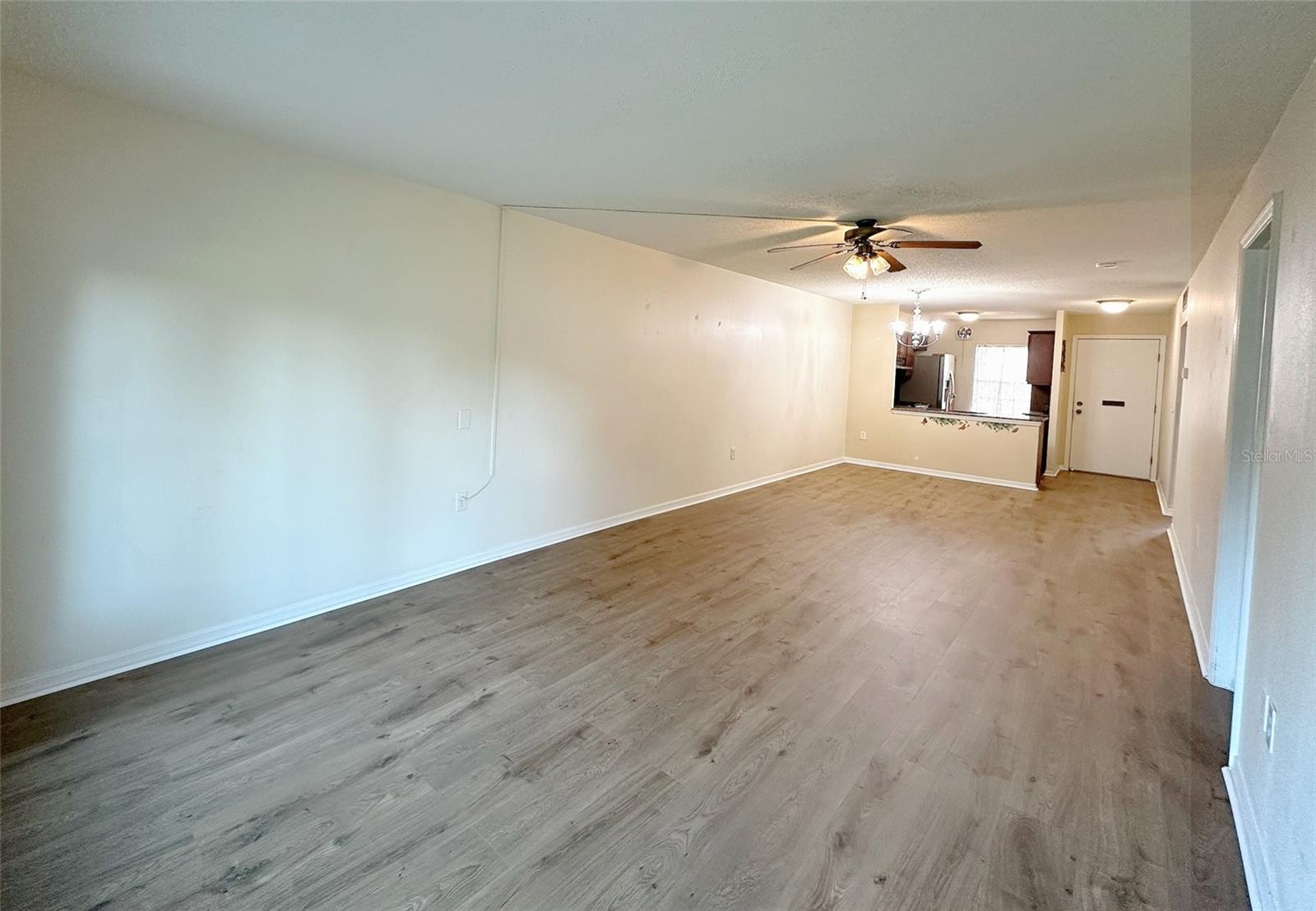 1279 MISSION HILLS BLVD — photo 2
