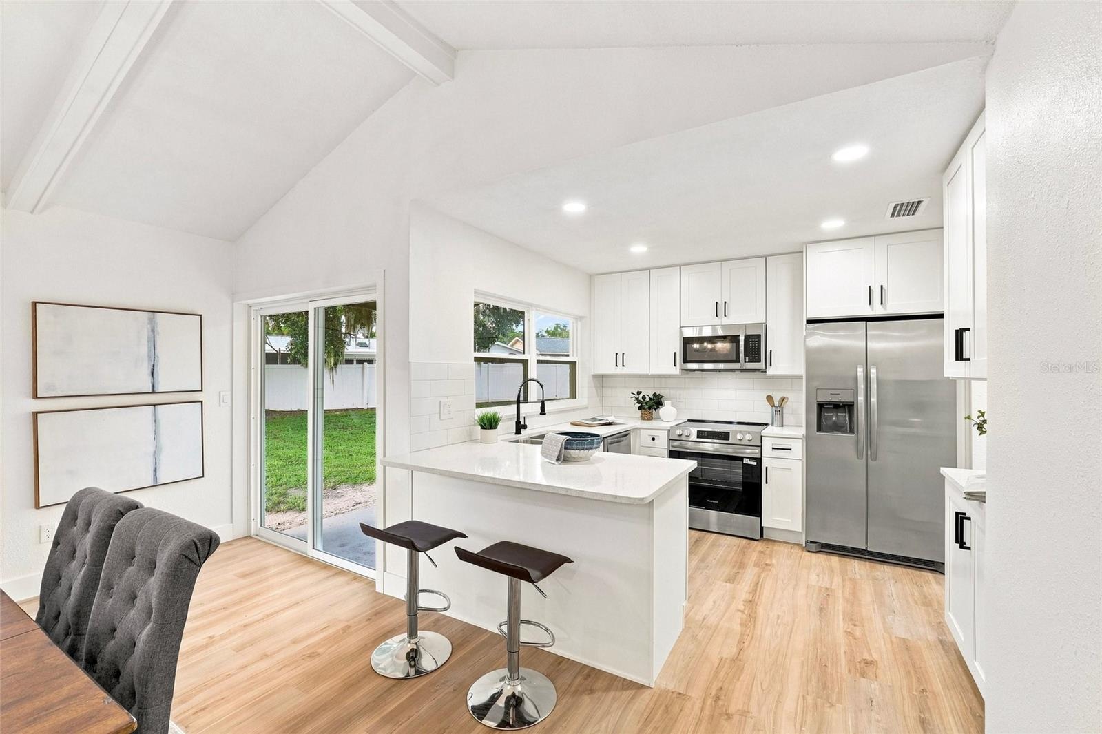 607 WILLOW CT — photo 13
