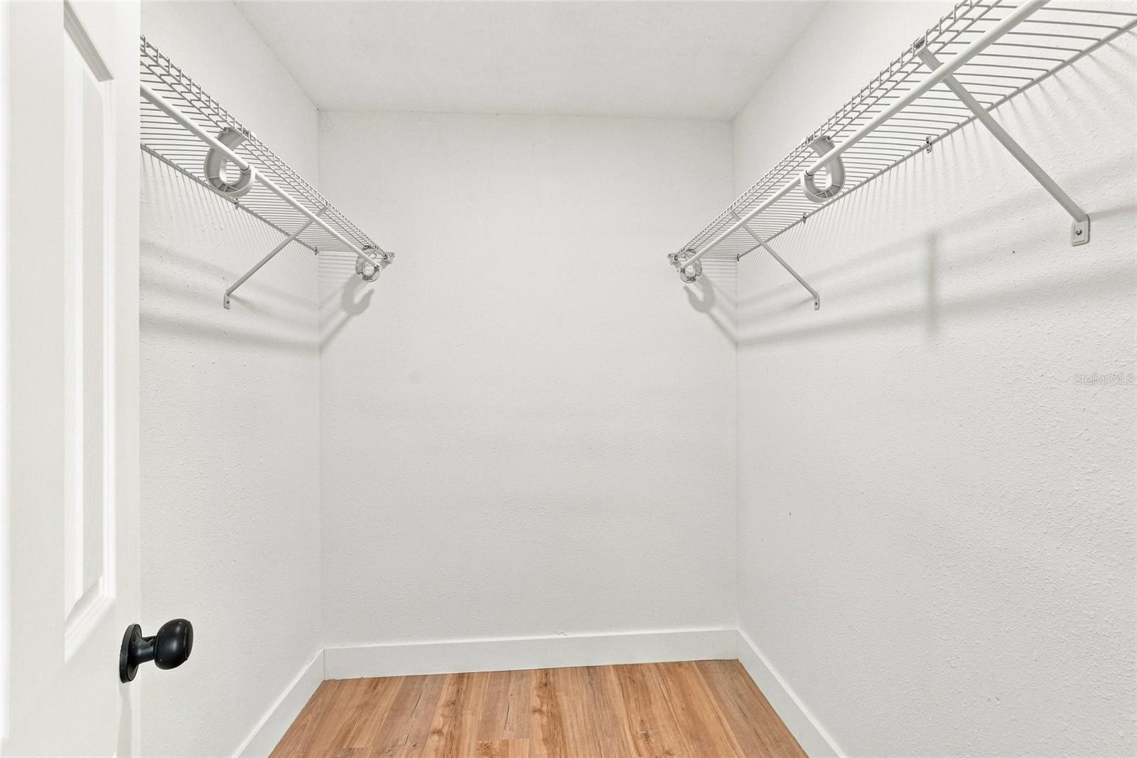 607 WILLOW CT — photo 20