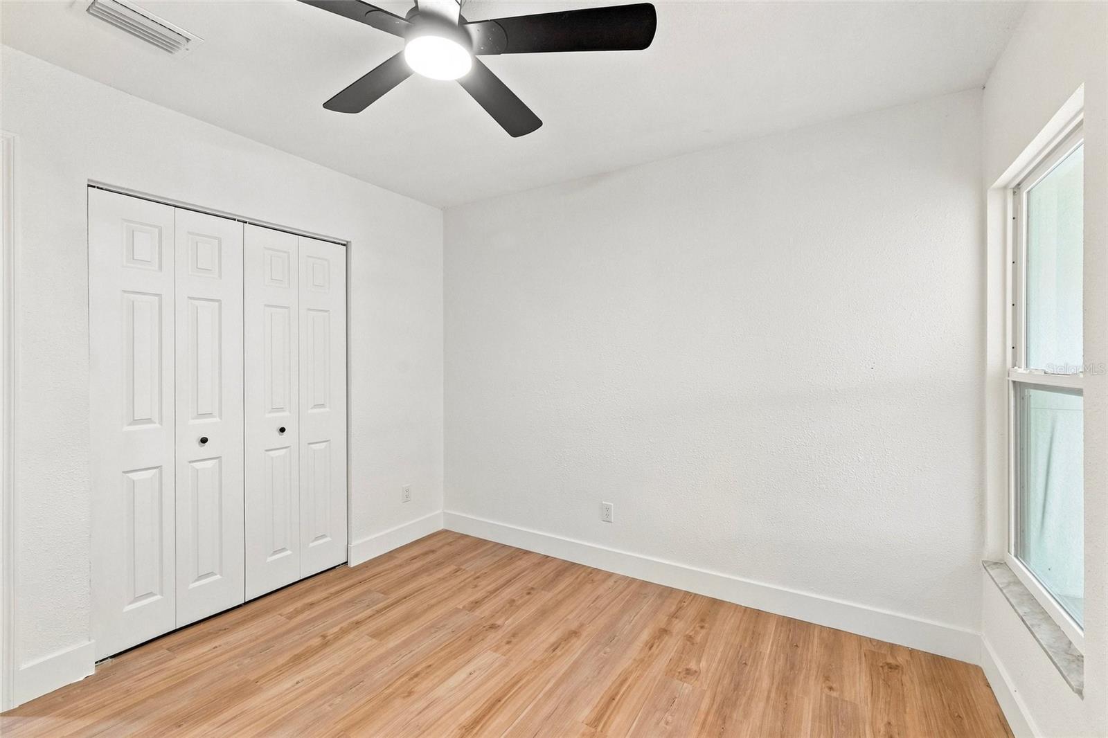 607 WILLOW CT — photo 22