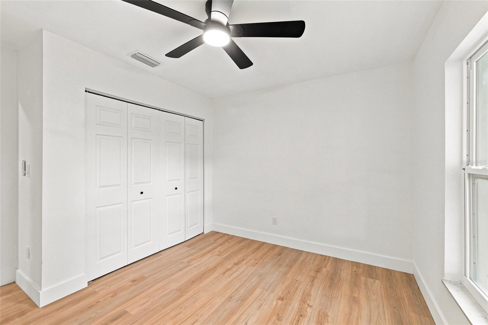 607 WILLOW CT — photo 24