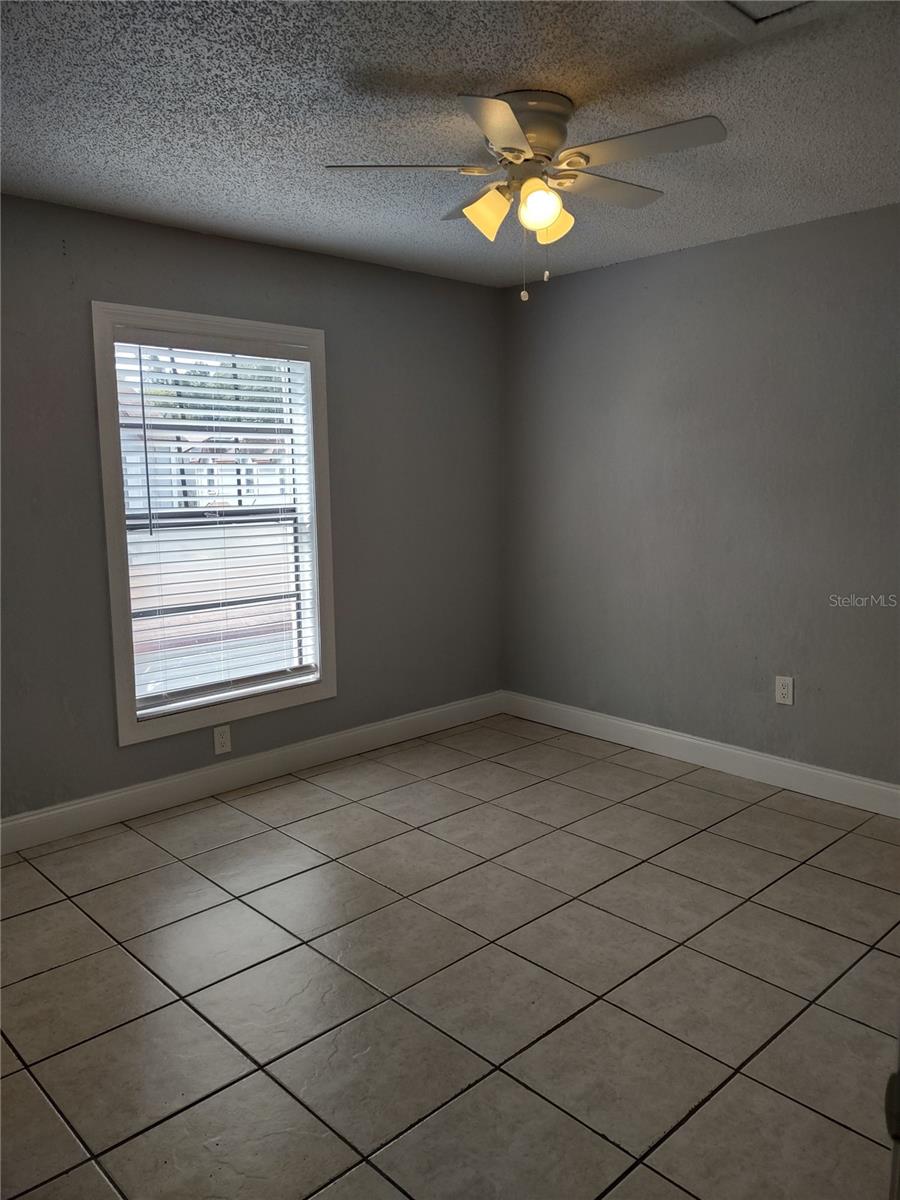 5716 N LINCOLN AVE #C — photo 7