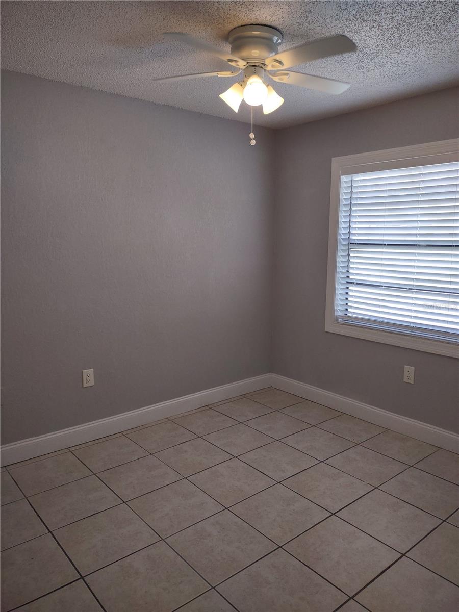 5716 N LINCOLN AVE #C — photo 11