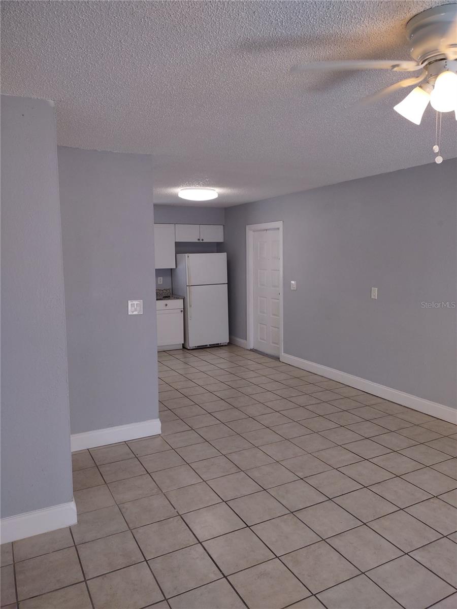 5716 N LINCOLN AVE #C — photo 3
