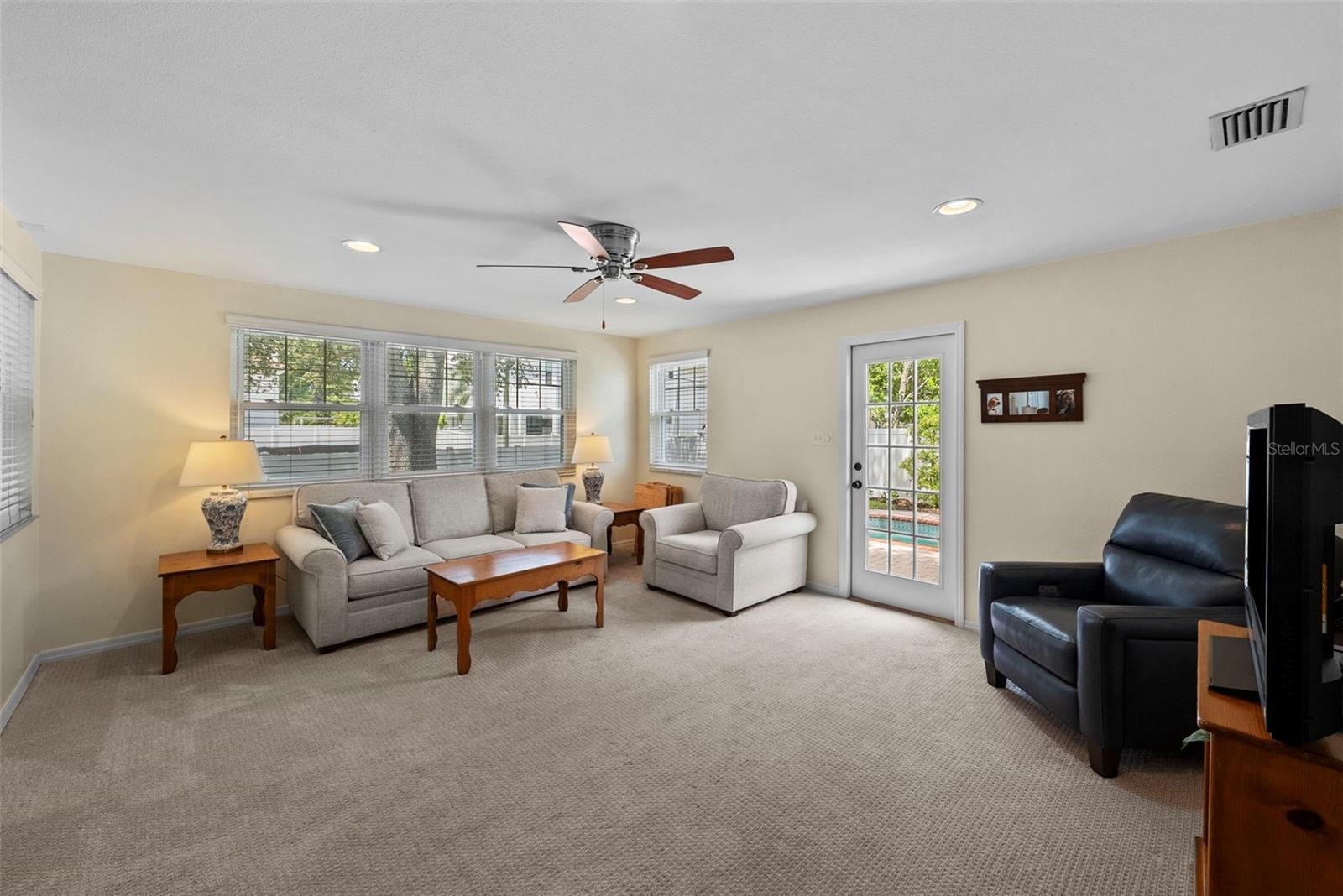3823 W TACON ST — photo 3