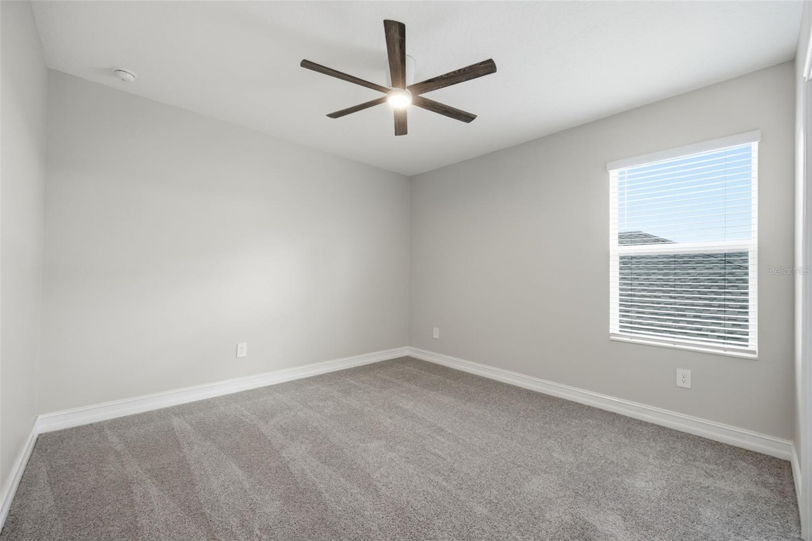 18330 SERENE LAKE LOOP — photo 35