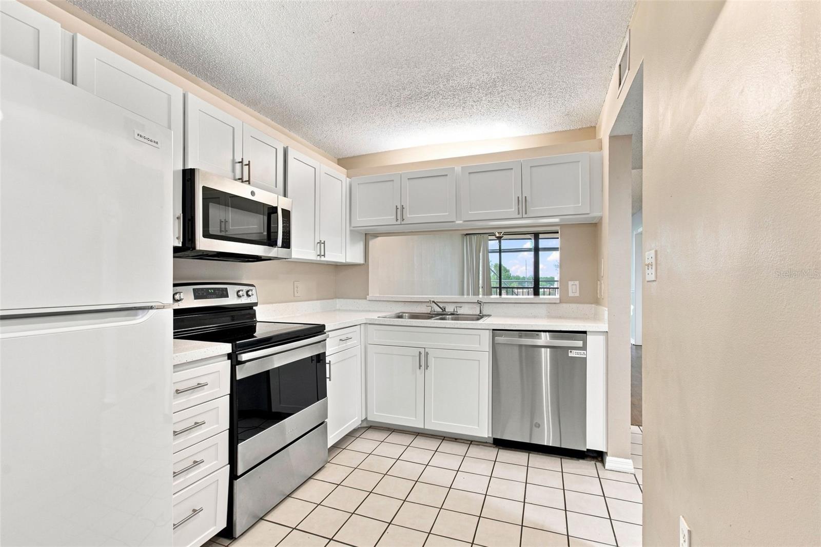 2424 W TAMPA BAY BLVD #L404 — photo 11
