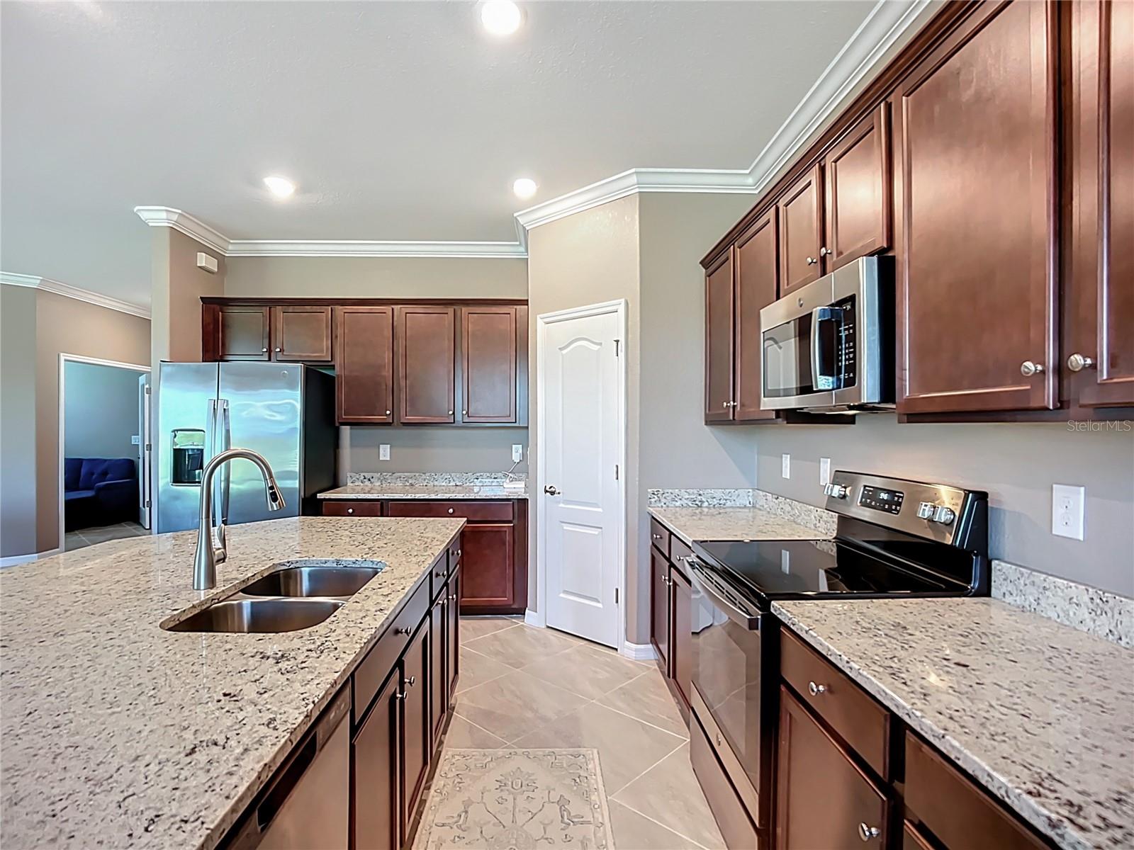 24137 SPARTINA DR — photo 8
