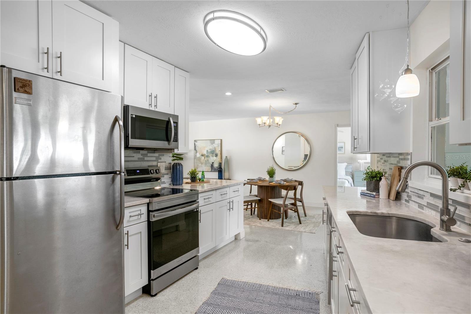 4051 14TH ST NE — photo 32