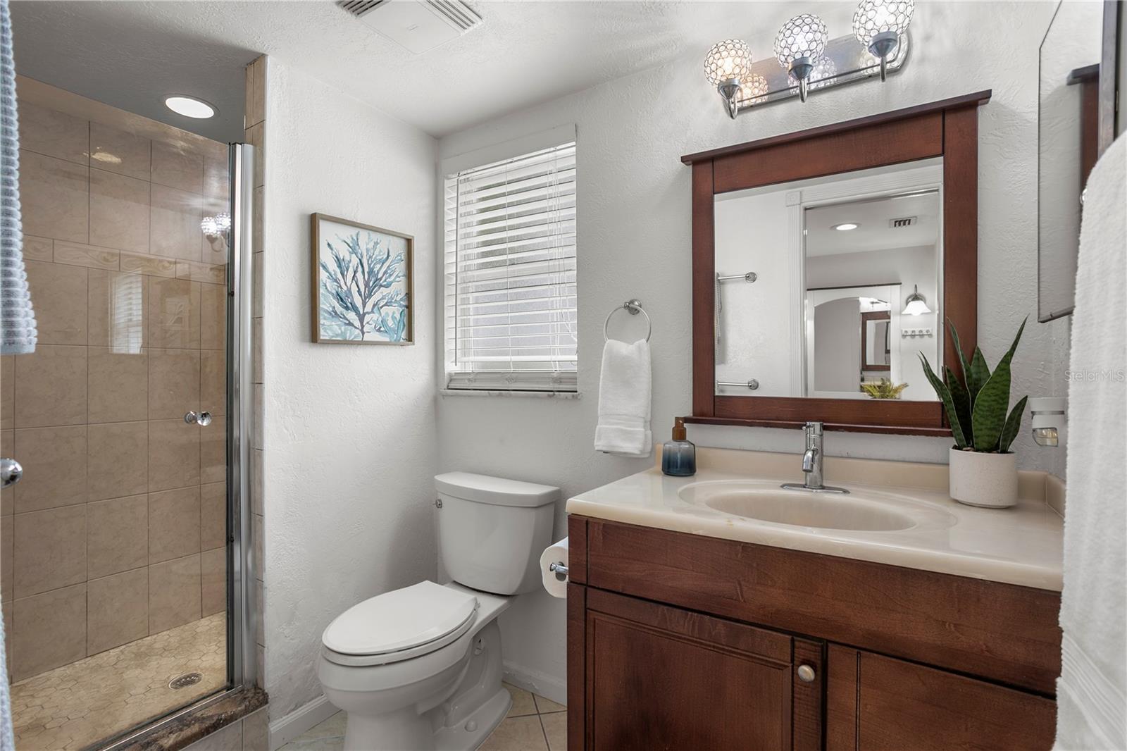 4051 14TH ST NE — photo 45
