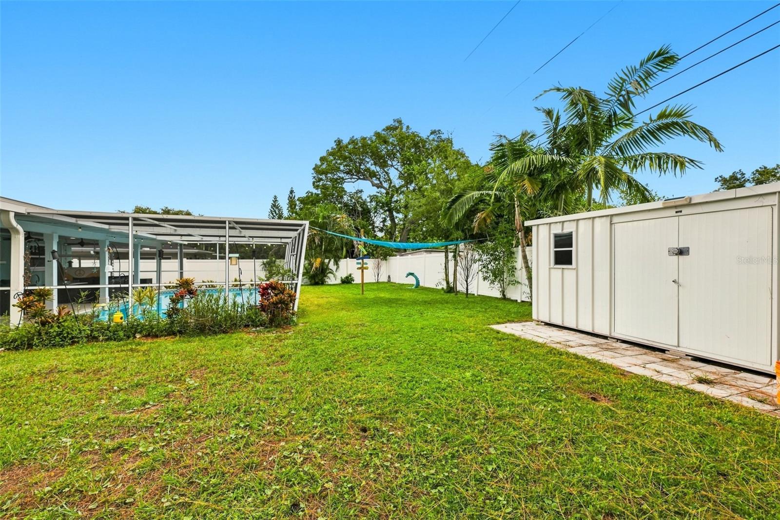 1359 HOWARD ST — photo 43