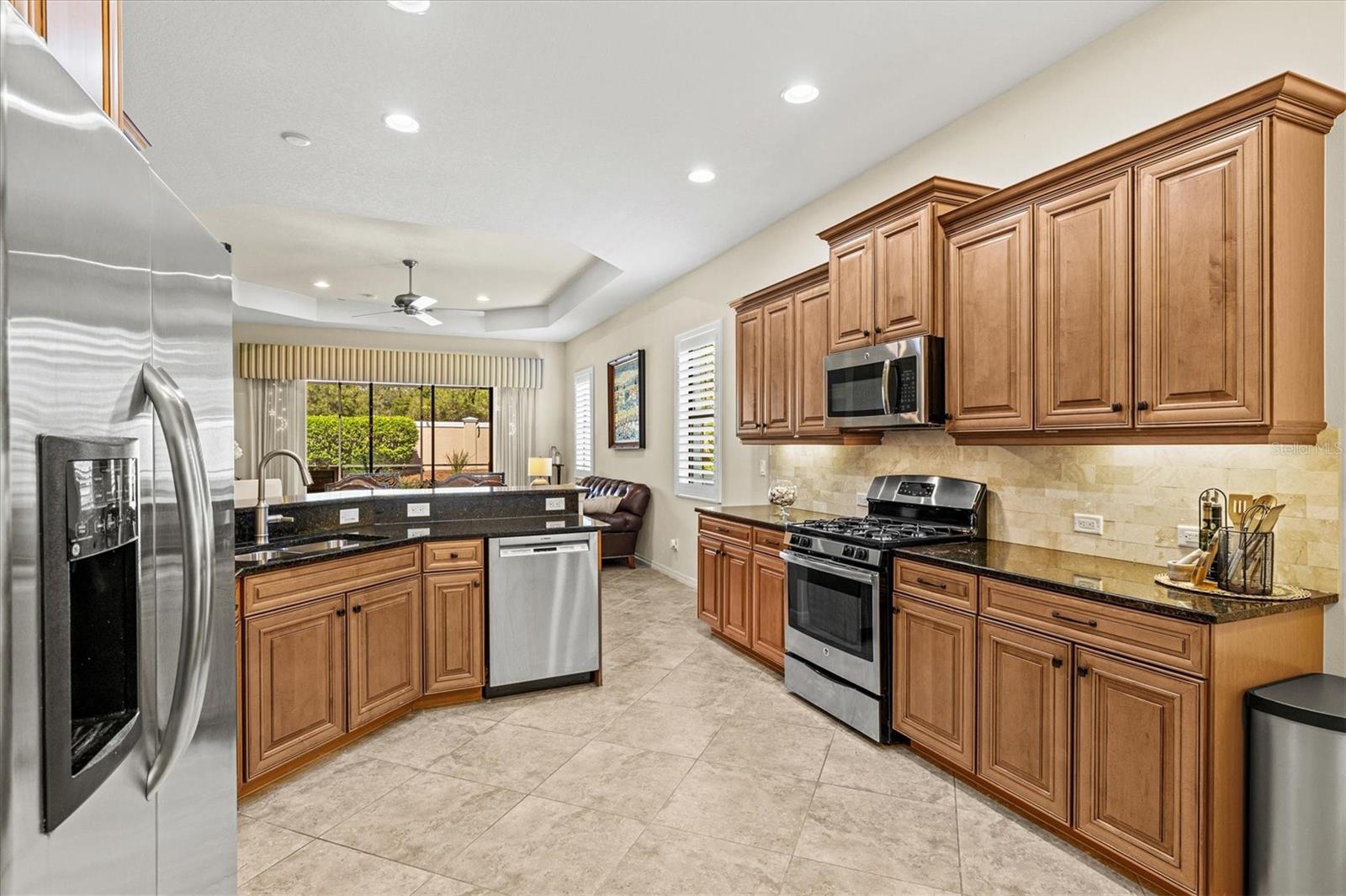 7118 WESTHILL CT — photo 27