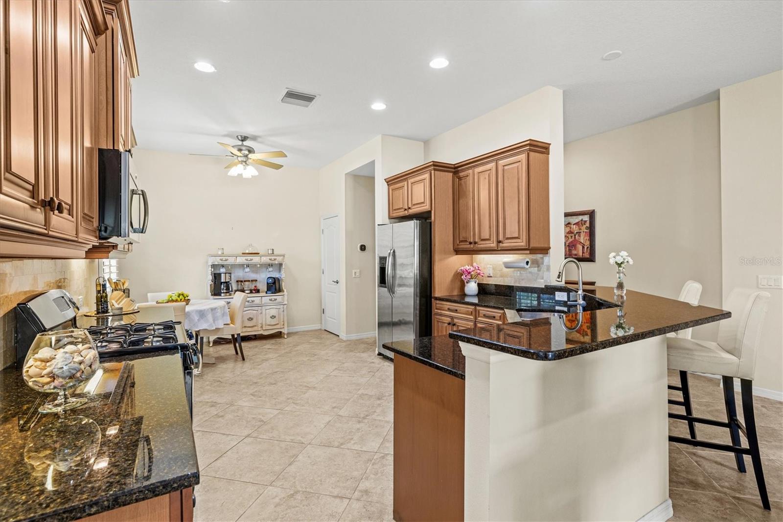 7118 WESTHILL CT — photo 22