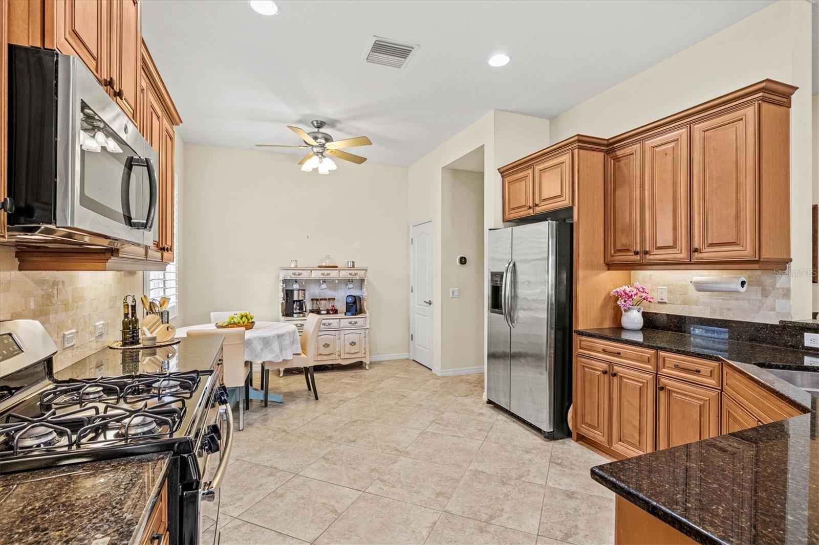 7118 WESTHILL CT — photo 23
