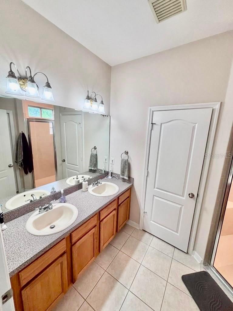 4004 LANGDRUM DR — photo 13