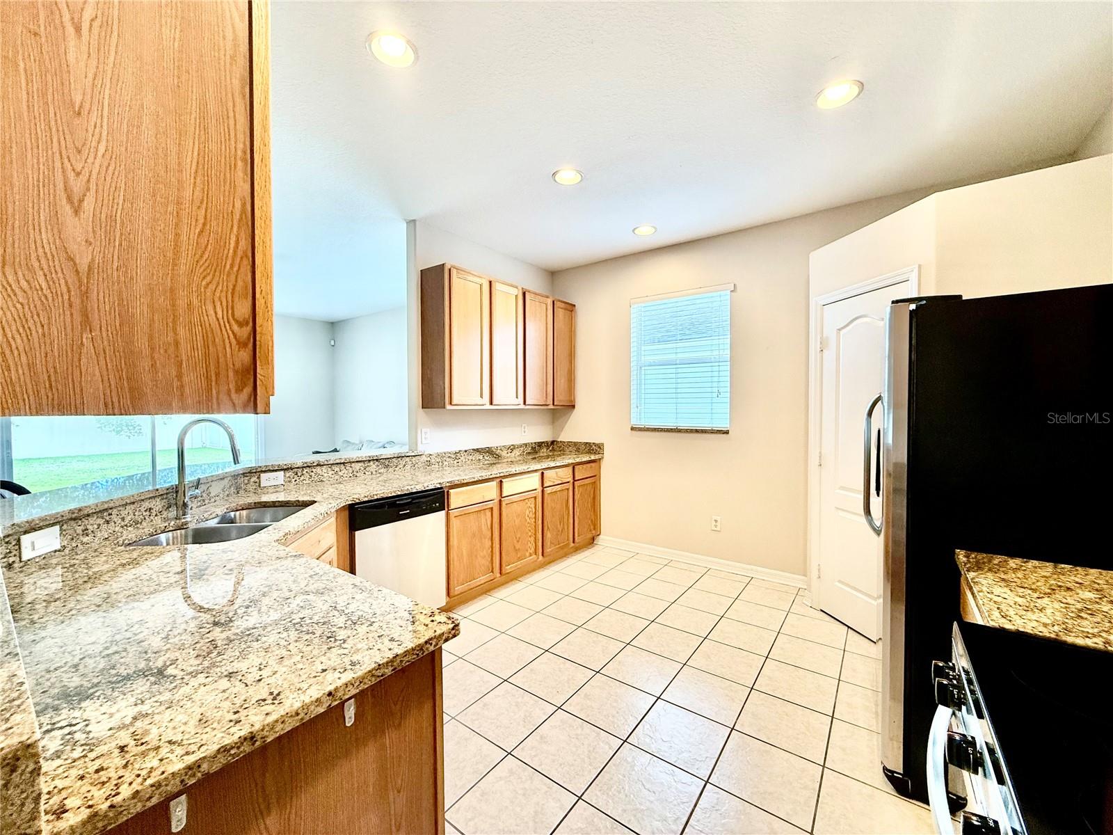 4004 LANGDRUM DR — photo 3