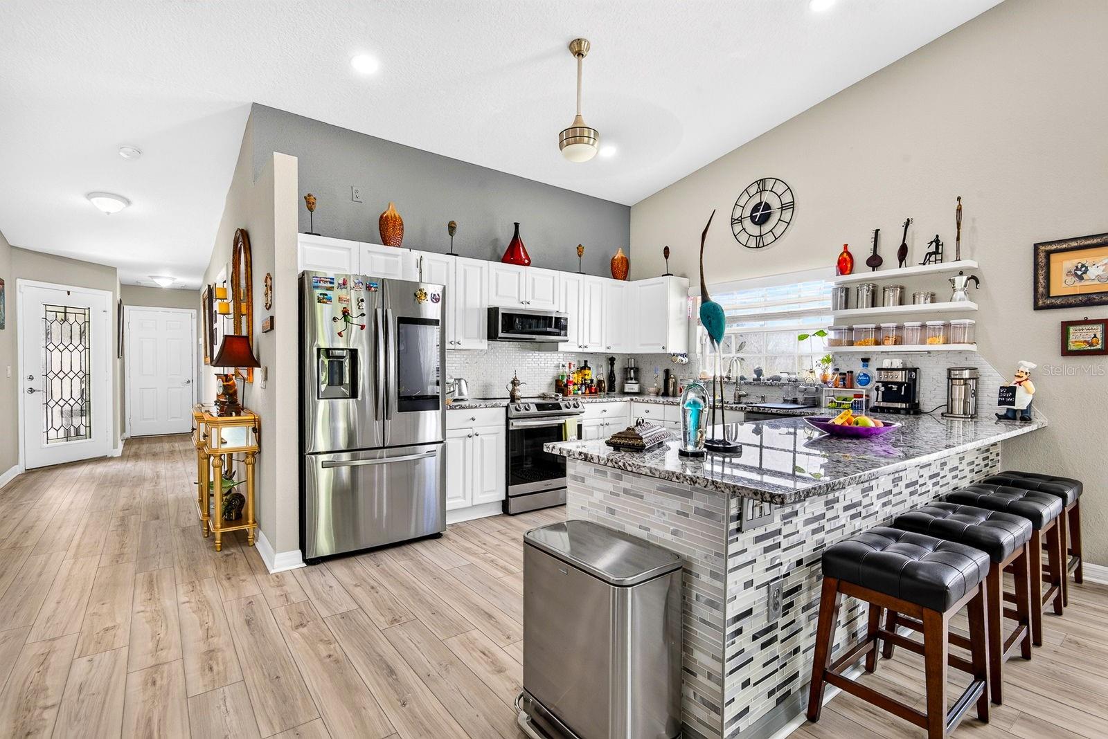 7124 MELROSE PL — photo 17