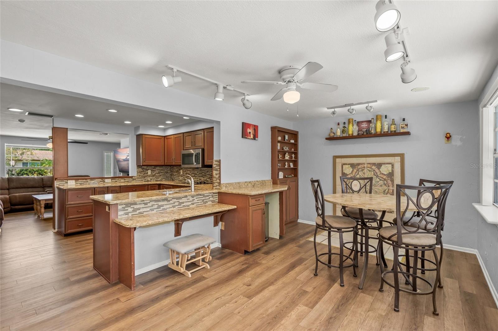 4018 DYER LN — photo 14