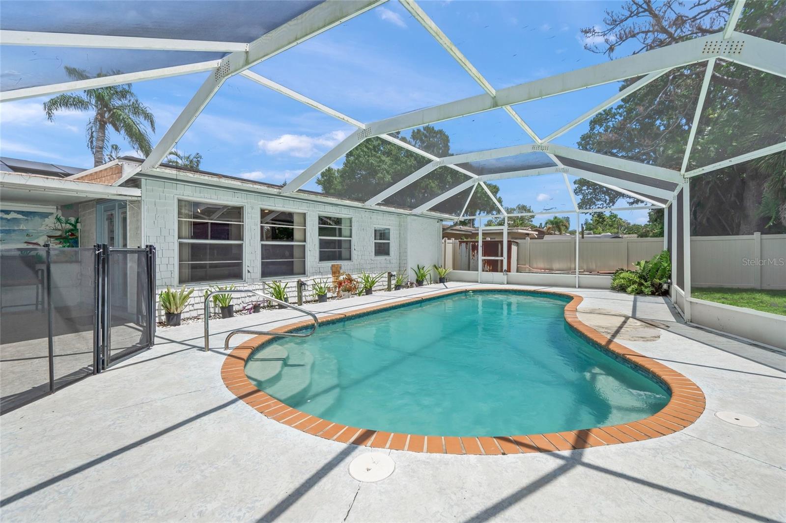 4018 DYER LN — photo 4