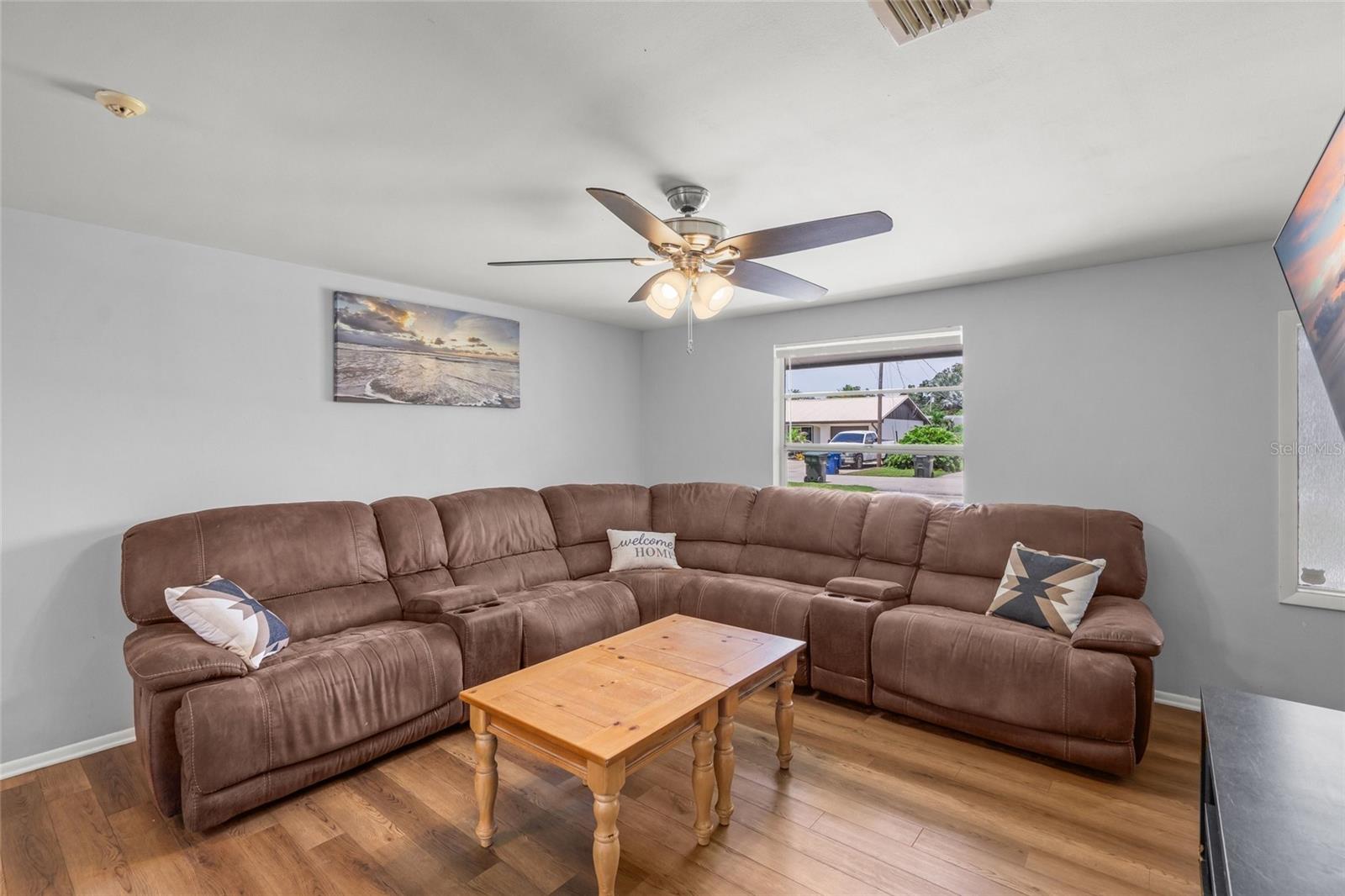 4018 DYER LN — photo 9
