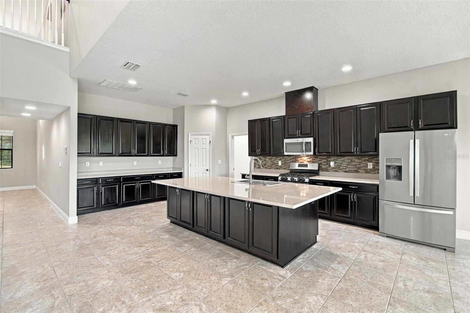 5830 WATERCOLOR DR — photo 9