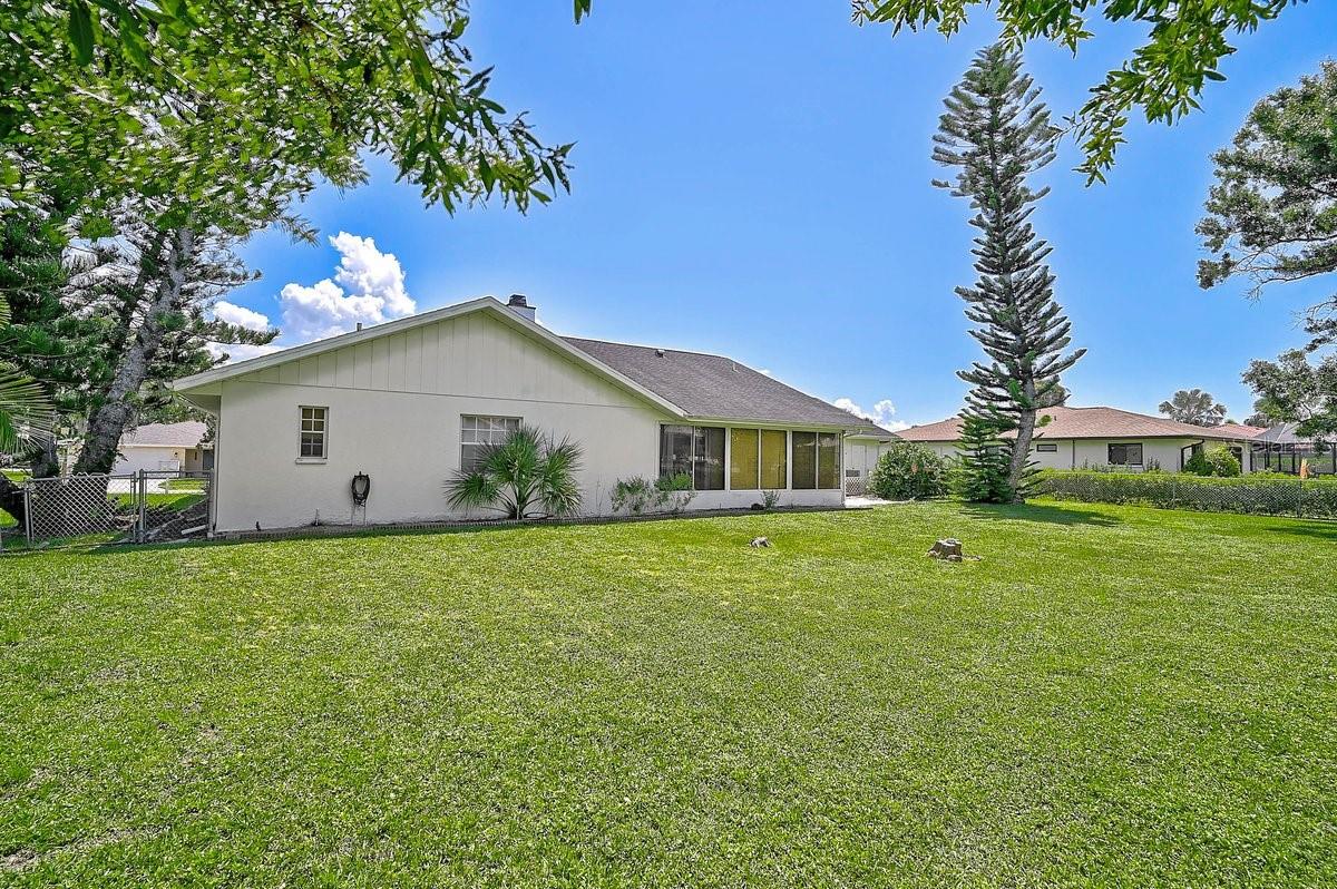 1113 DERIAN PL — photo 30