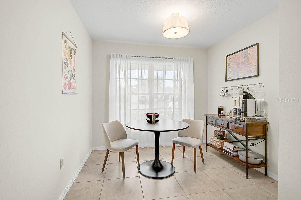 1113 DERIAN PL — photo 13