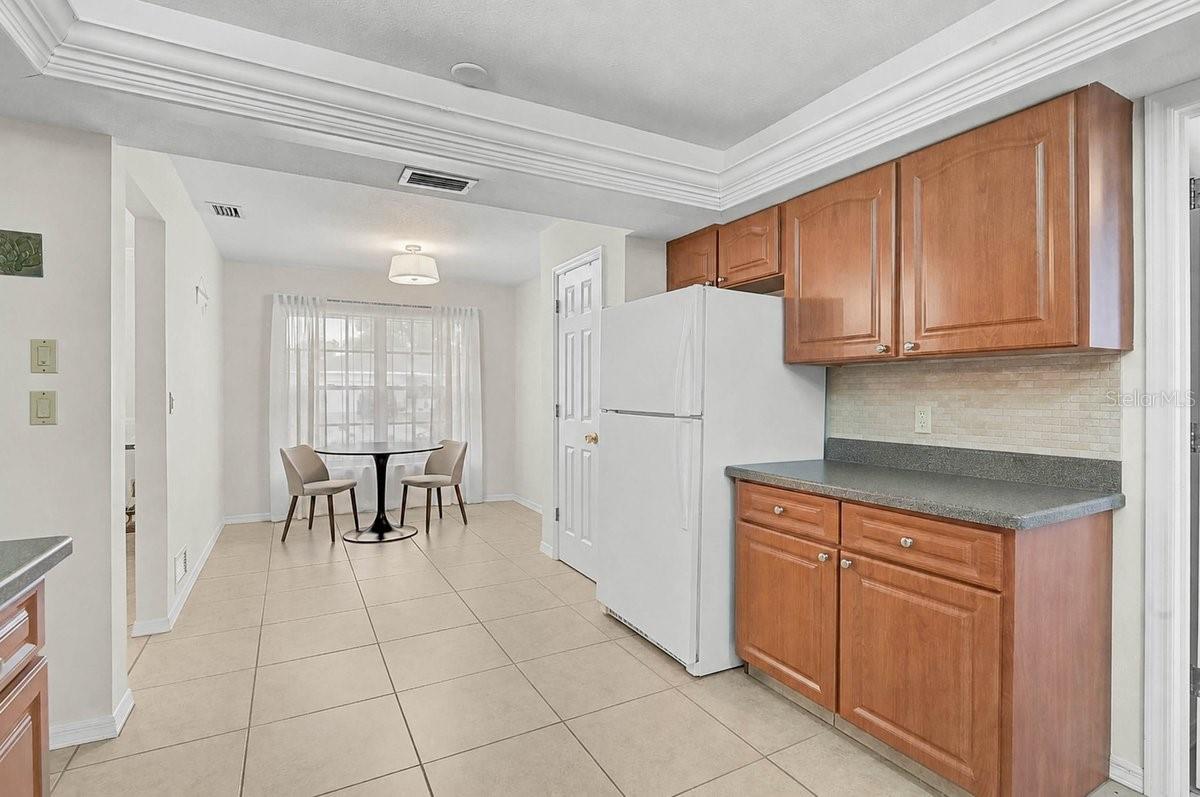 1113 DERIAN PL — photo 12