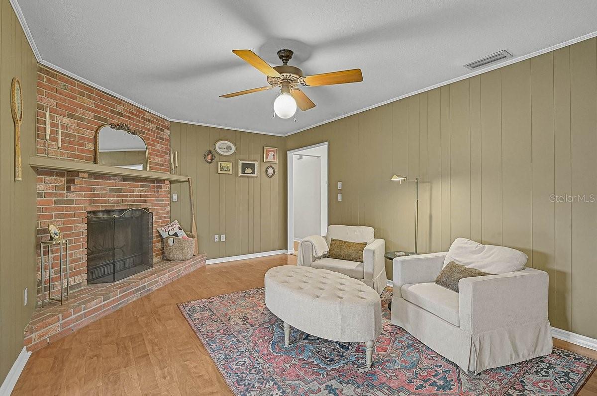 1113 DERIAN PL — photo 14