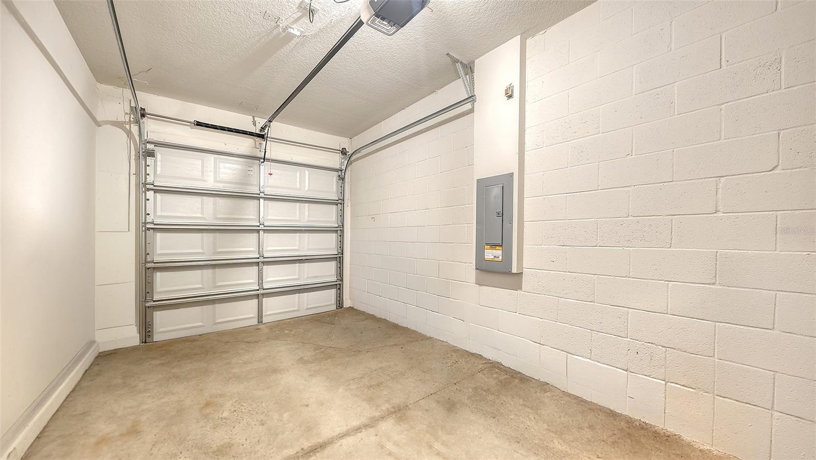2627 MIDNIGHT PEARL DR — photo 38