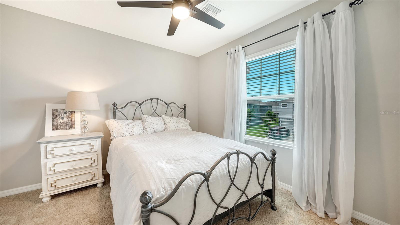 2627 MIDNIGHT PEARL DR — photo 31
