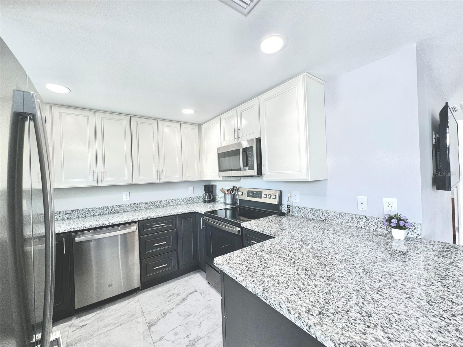 10656 101ST AVE — photo 2