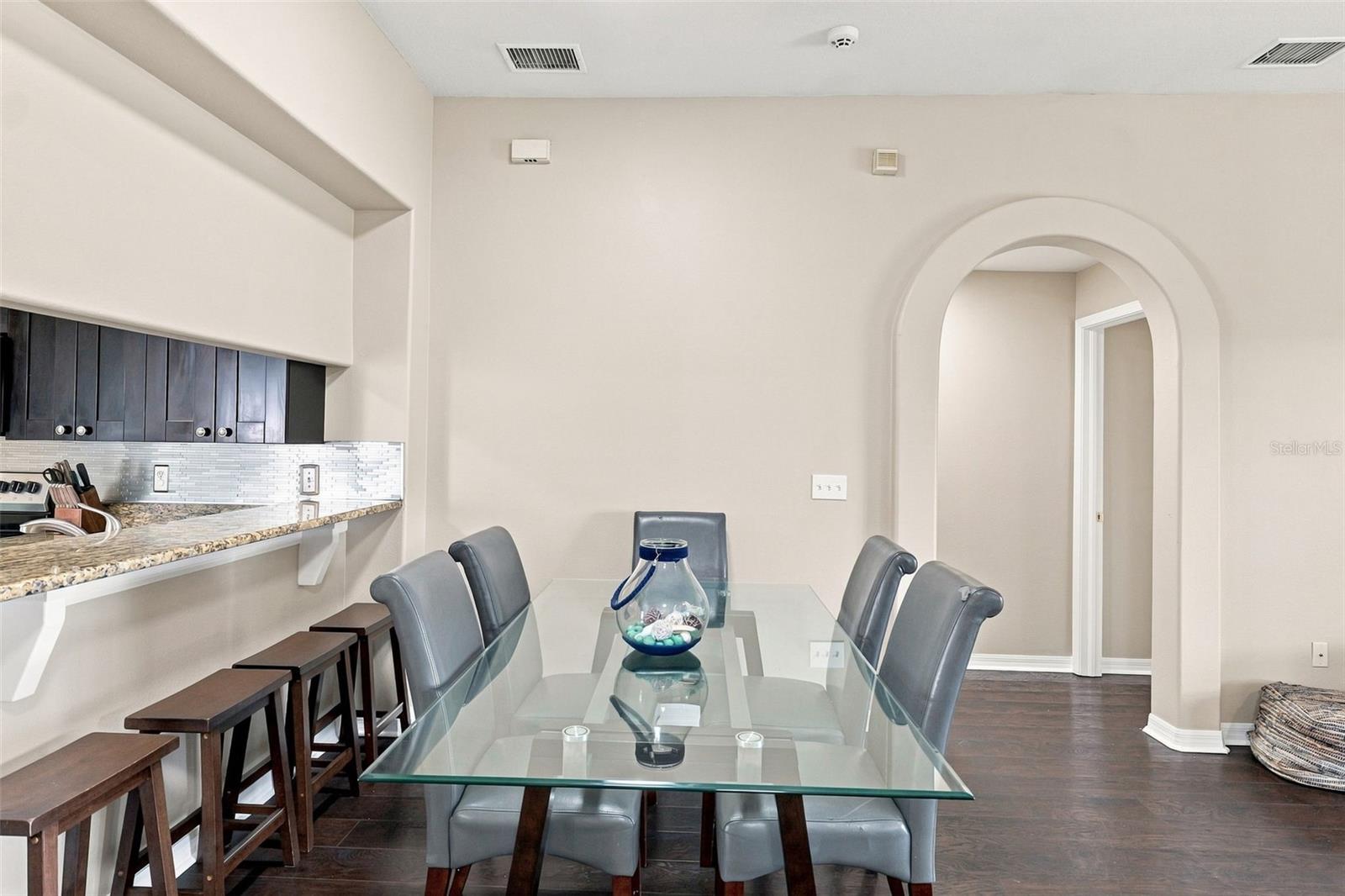 6817 ARAMON CT — photo 8