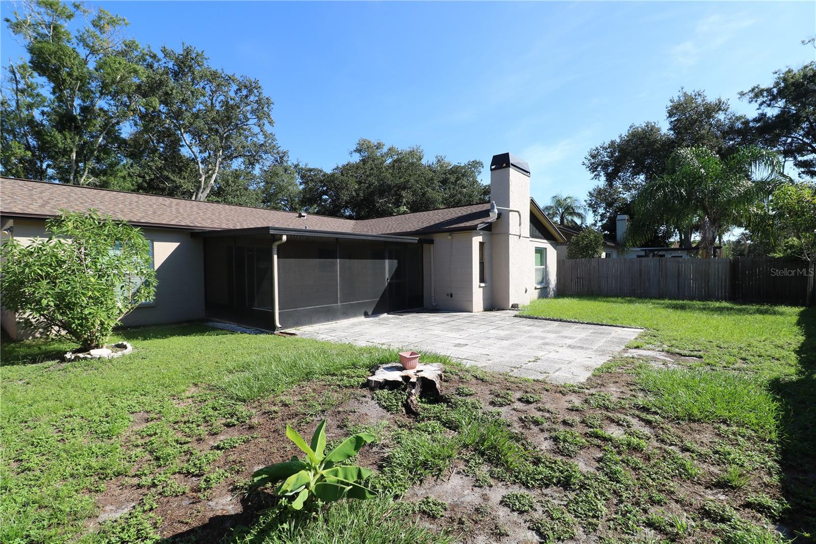 5017 OAKSHIRE DR — photo 40