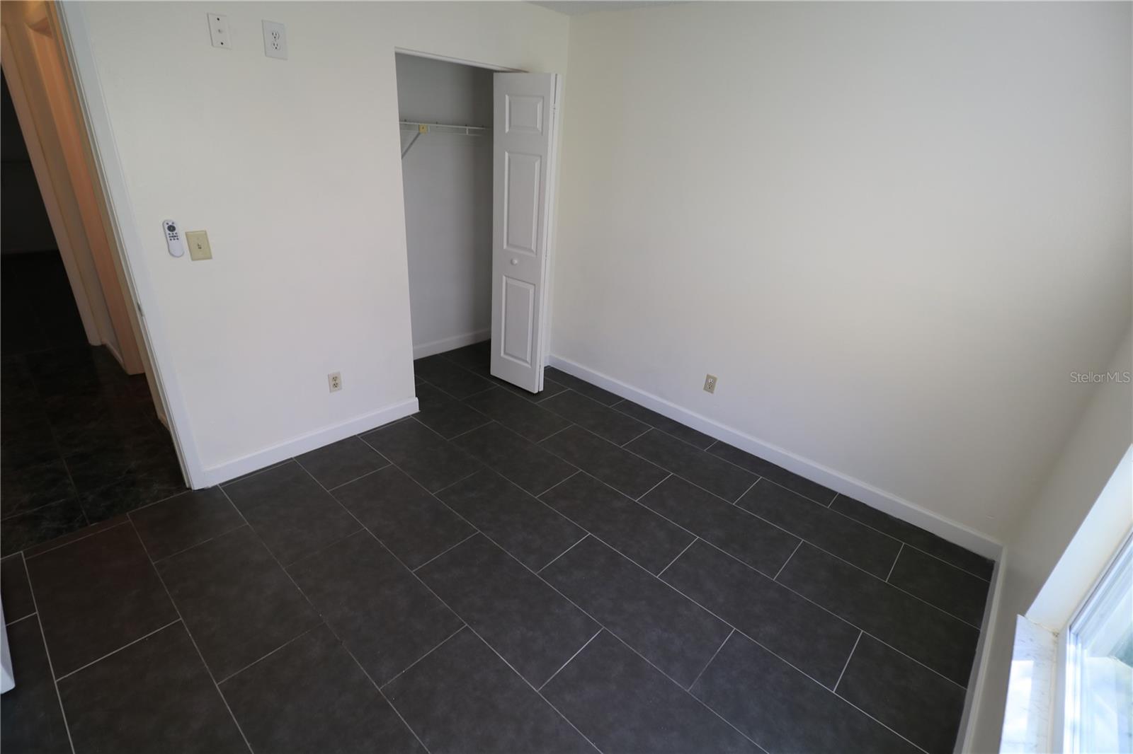 5017 OAKSHIRE DR — photo 31
