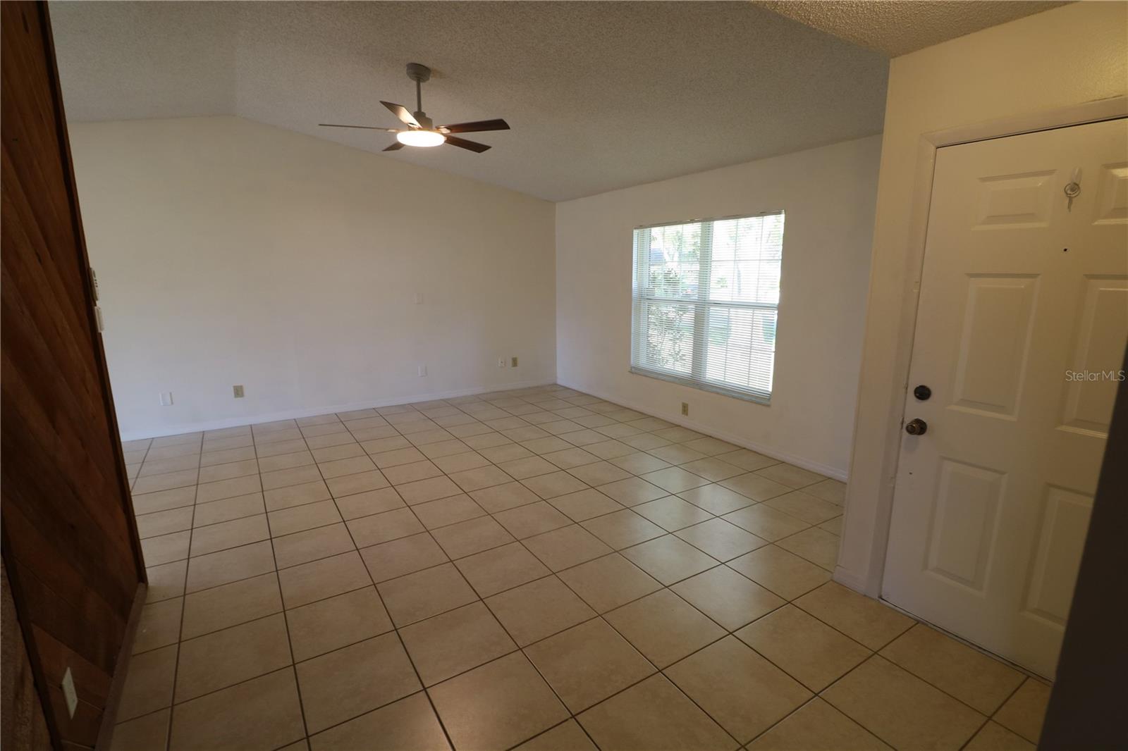 5017 OAKSHIRE DR — photo 6