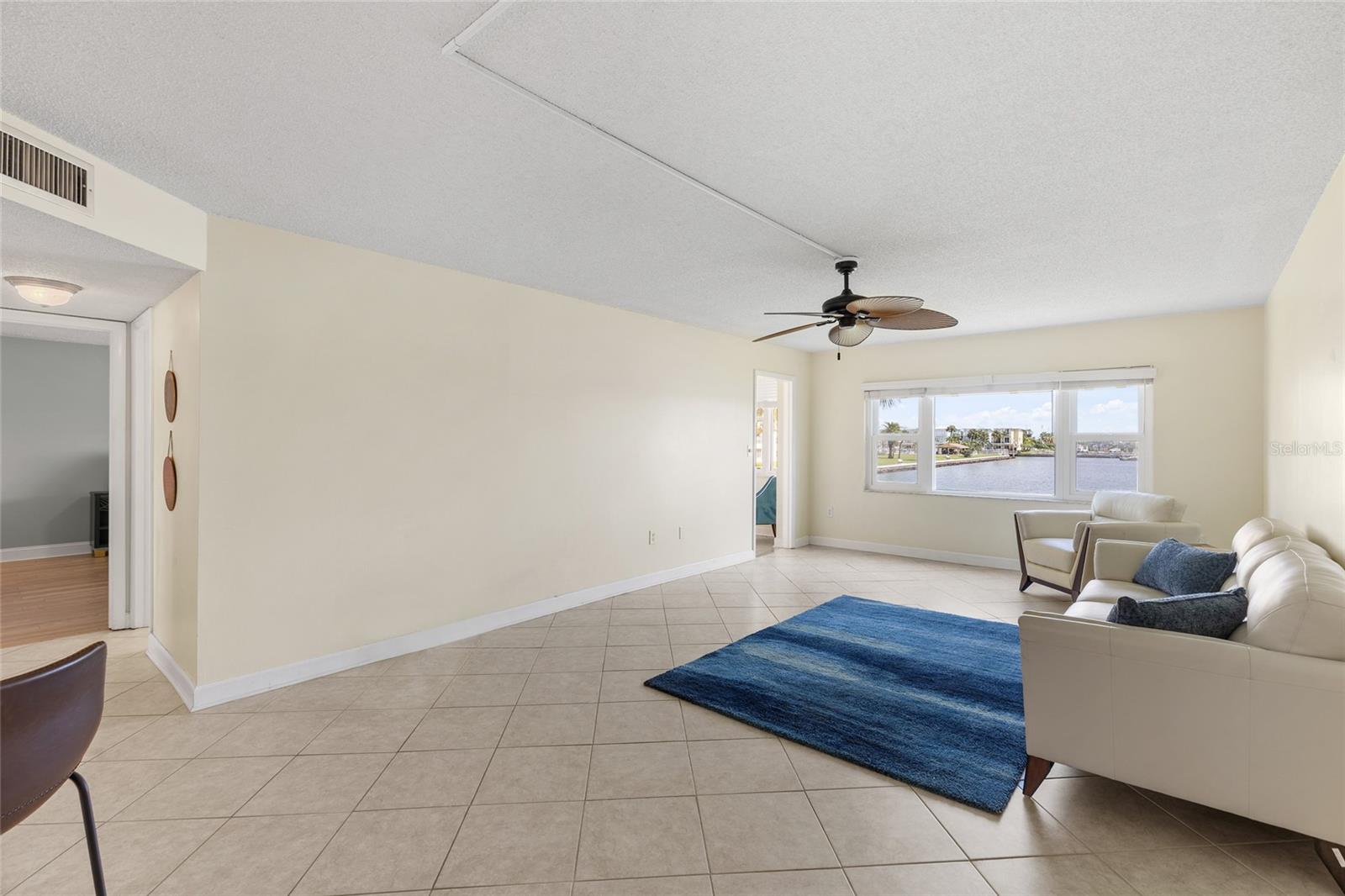 4775 COVE CIR #202 — photo 7