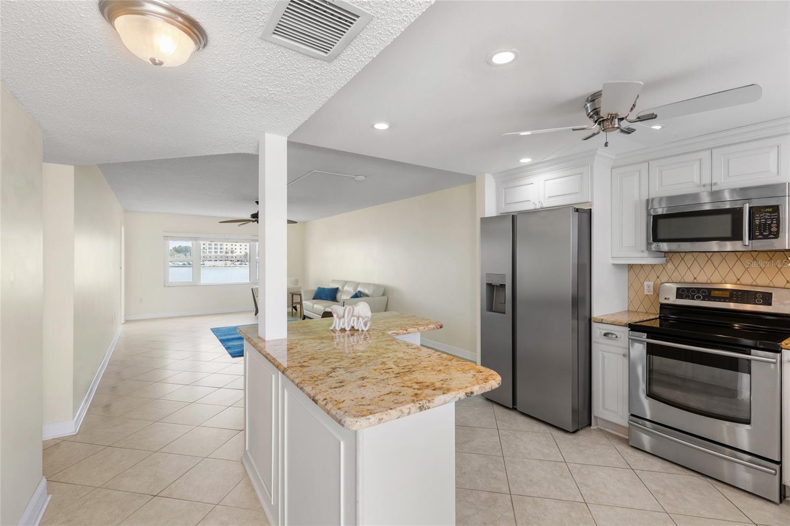 4775 COVE CIR #202 — photo 3