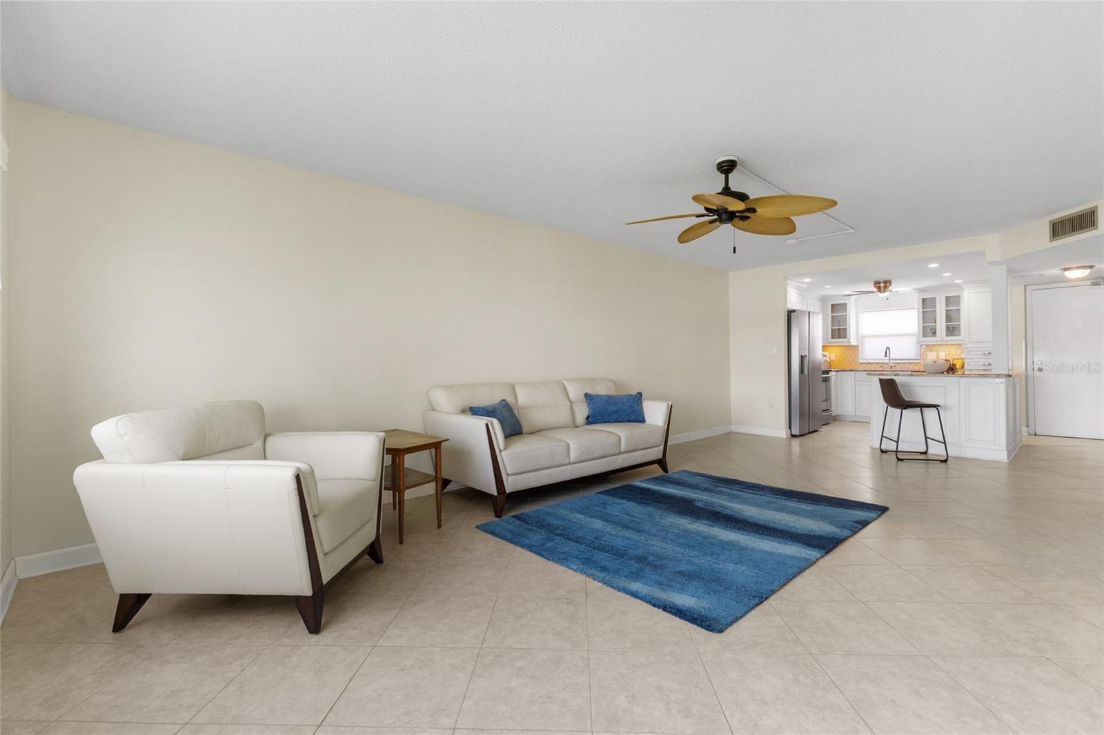 4775 COVE CIR #202 — photo 8