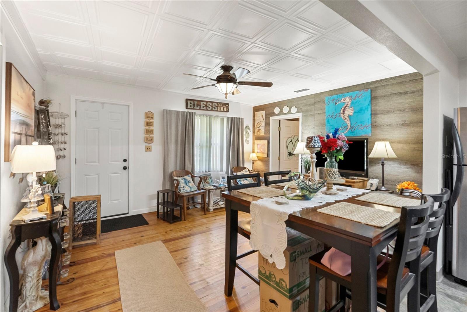 8709 EL PORTAL DR — photo 4